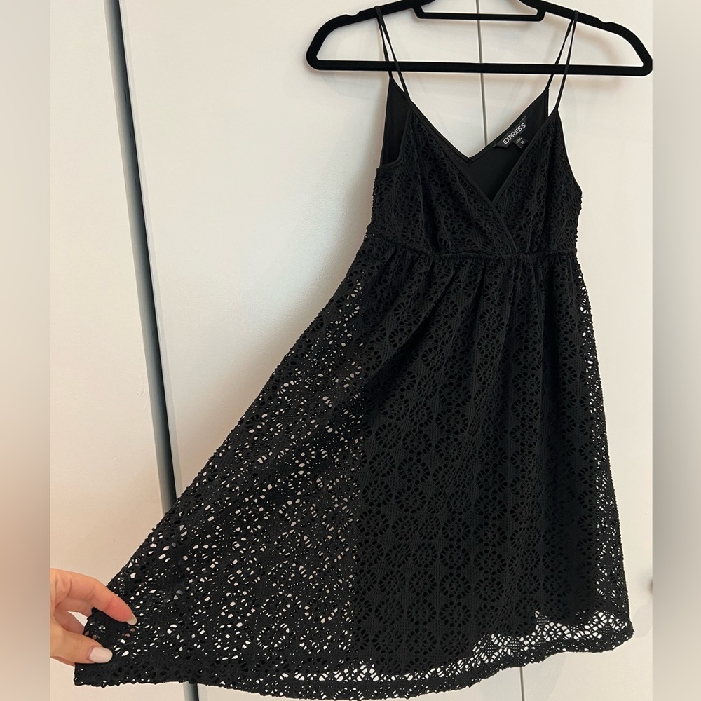 EXPRESS women size XS BLACK FLARED EMPIRE WAIST DRESS LINED SPRING SUMMER